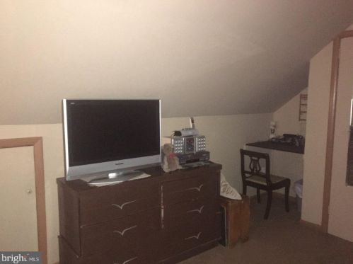 21 Winter St, Media PA 19063-1510 exterior