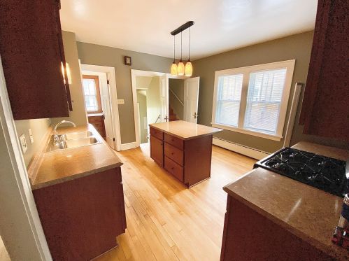 2840 15 St, Milwaukee WI 53215-3711 exterior