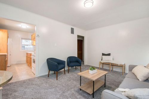 1350 Emerald Ave, Grand Rapids MI 49505-4824 exterior