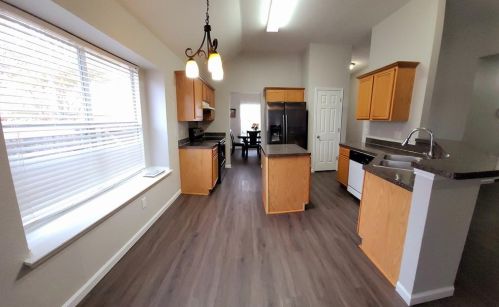 6007 Fox Pt Trl, Dallas TX 75249-2816 exterior