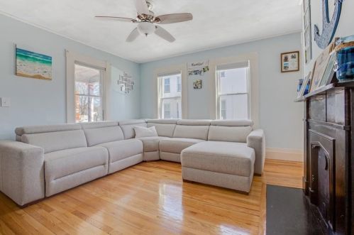 148 St, Salem MA 01970-2541 exterior