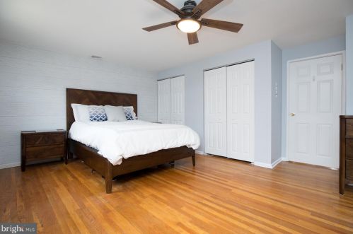 11023 Academy Rd, Philadelphia PA 19154-3301 exterior