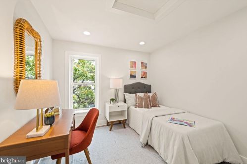 1905 4th St, Washington DC  20001-2305 exterior