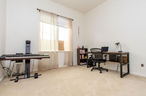 1072 Bennington Ave, Turlock CA  95382-0555 exterior