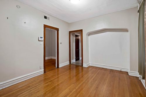 4346 Cermak Rd, Chicago IL 60623-2932 exterior