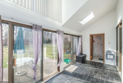 202 Joseph Ln, Dover NJ 07803-3049 exterior