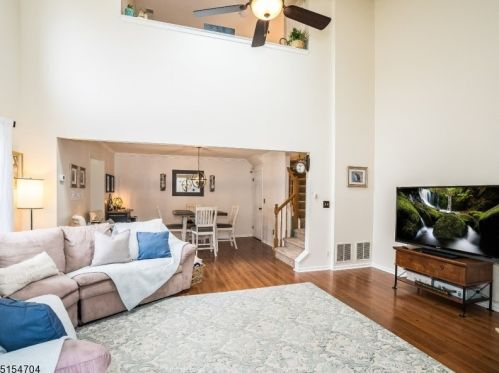 21 Pelican Pt, Fredon NJ 07860-2801 exterior