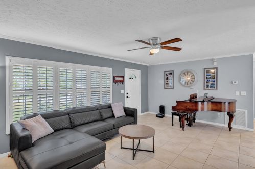 6505 Pensacola Rd, Fort Pierce FL  34951-1500 exterior