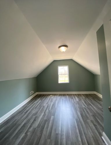 10334 Oglesby Ave, Chicago IL  60617-5631 exterior