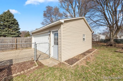 1701 Blanchard St, Wyoming MI 49519-3317 exterior