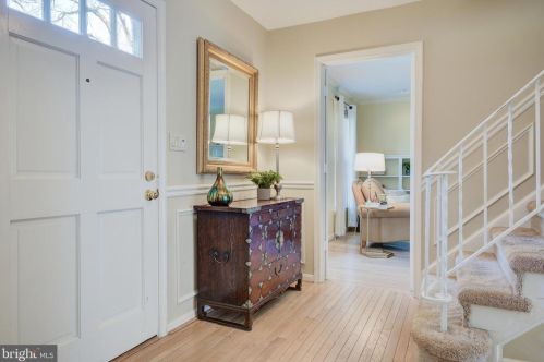 16616 Cutlass Dr, Rockville MD 20853-1332 exterior