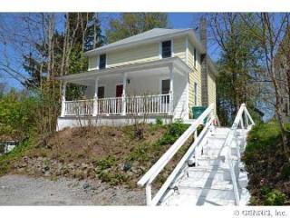 62 Nixon Dr, Rochester, NY 14622-1356