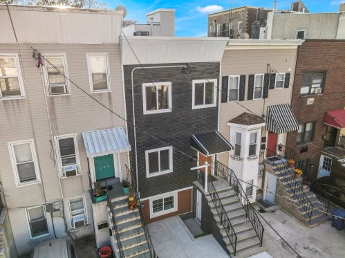 419 St, Union City NJ 07087-4024 exterior