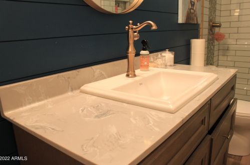 10215 26th St, Phoenix AZ 85050-1906 exterior