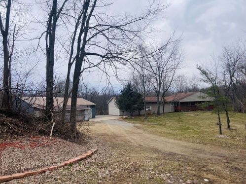 19040 Mckenzie St, Cassopolis MI  49031-9462 exterior