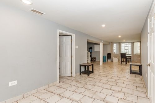 1450 Avers Ave, Chicago IL 60651-2136 exterior