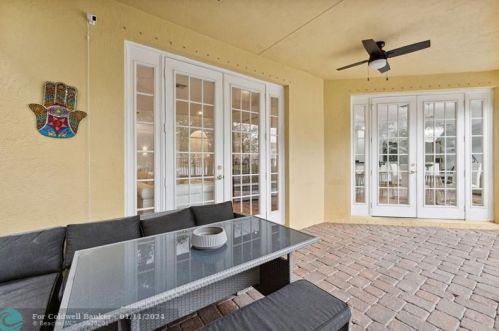 9808 Coronado Lake Dr, Boynton Beach FL 33437-5337 exterior