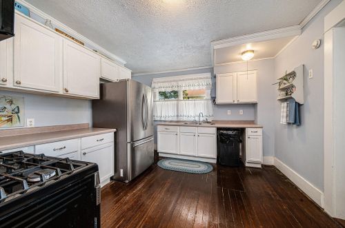 116 Hoffman St, Three Rivers MI exterior