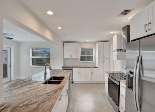 1914 12 Ave, Boynton Beach FL 33435-6024 exterior