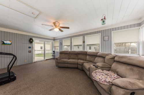 900 Plz Dr, Joliet IL 60435-3840 exterior