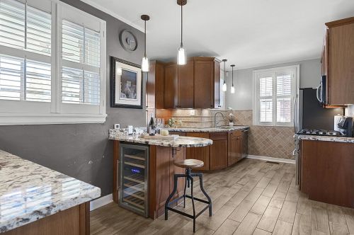 7457 Teasdale Ave, Saint Louis MO 63130-4056 exterior