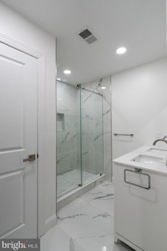 1021 Ellsworth St, Philadelphia PA  19147-4637 exterior