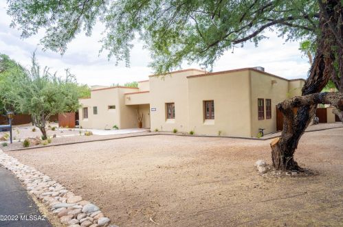 3225 Riverbend Cir, Tucson, AZ 85750-2507