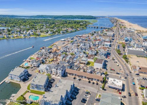 13 Ctr St, Locust NJ 07760-1712 exterior