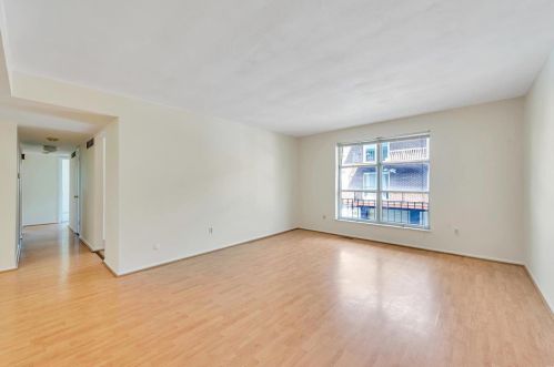 10327 Forest Brook Ln, Saint Louis, MO 63146-5865