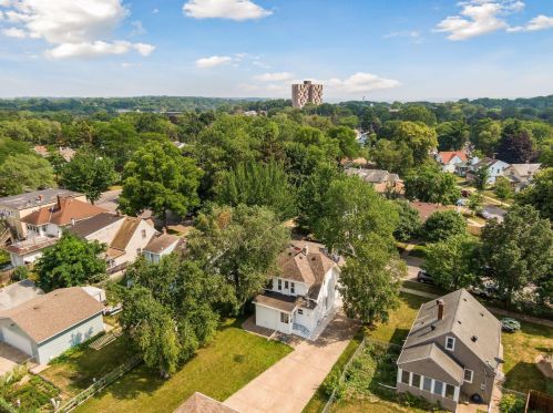 1221 4th St, Saint Paul, MN 55106-5309