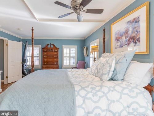 411 Fairfax St, Alexandria VA 22314-3809 exterior