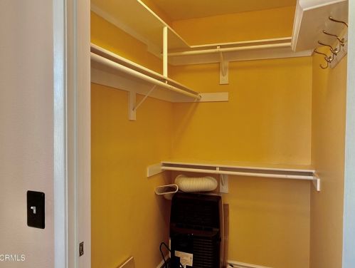 2023 Blackberry Cir, Oxnard CA 93036-9066 exterior