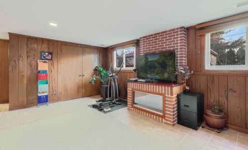 3935 Greenleaf Ave, Chicago IL 60626-2882 exterior