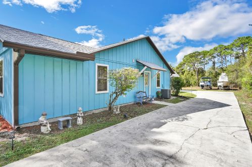 5409 Palmetto Dr, Fort Pierce FL  34982-7481 exterior