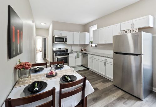 715 Harding Ave, Chicago IL 60655-3748 exterior