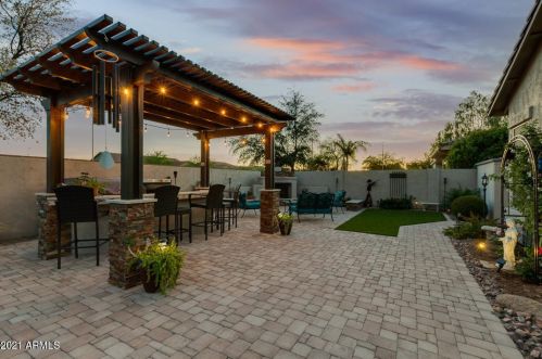 681 Wildhorse Dr, Chandler AZ 85286-6139 exterior