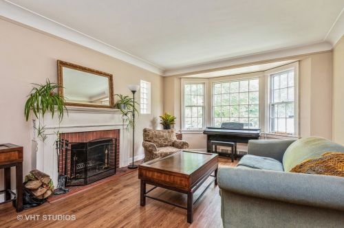 5729 Central Park Ave, Chicago, IL 60659-4417