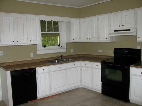 1461 Clermont Ave, Atlanta GA  30344-1752 exterior