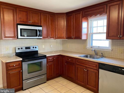 33 9th St, Pottstown PA 19464-5240 exterior