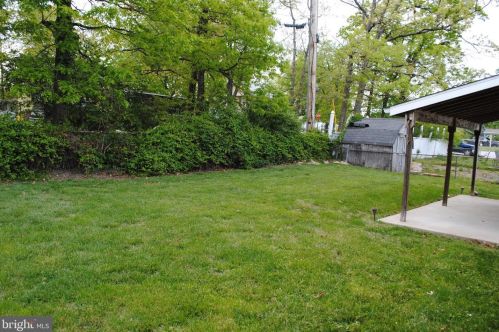 702 Delmar Ave, Glen Burnie, MD 21061-3916