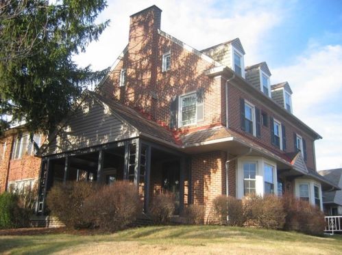 959 Braddock Ave, Pittsburgh PA 15218-1838 exterior