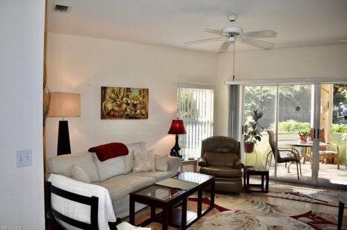 966 Woodshire Ln, Naples, FL 34105-7468