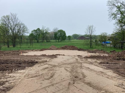 2369 Quarter Horse Dr, Cedar Springs MI 49319-8177 exterior