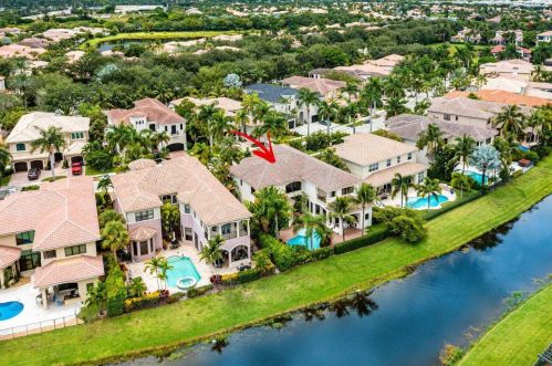 17894 Monte Vis Dr, Boca Raton FL 33496-1057 exterior