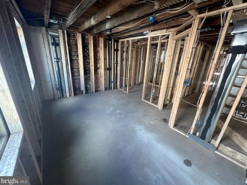 1633 9th St, Philadelphia PA  19122-0028 exterior