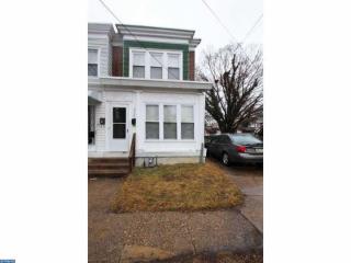 2535 Lindsay St, Chester, PA 19013-4615