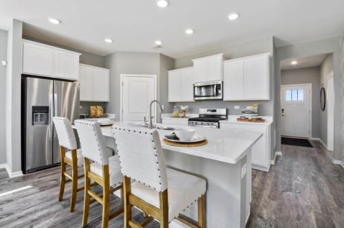 1321 Redtail Ln, Bull Valley IL 60098-7166 exterior