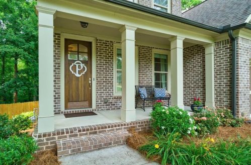 1525 Gaylor Dr, Smyrna, GA 30082-4825