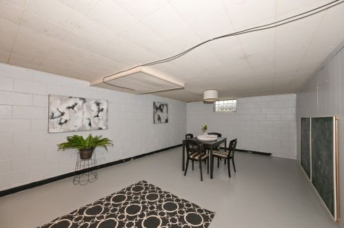 6326 Wright St, Milwaukee WI 53212-2940 exterior