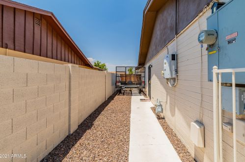 3401 Crocus Dr, Phoenix AZ 85032-5419 exterior